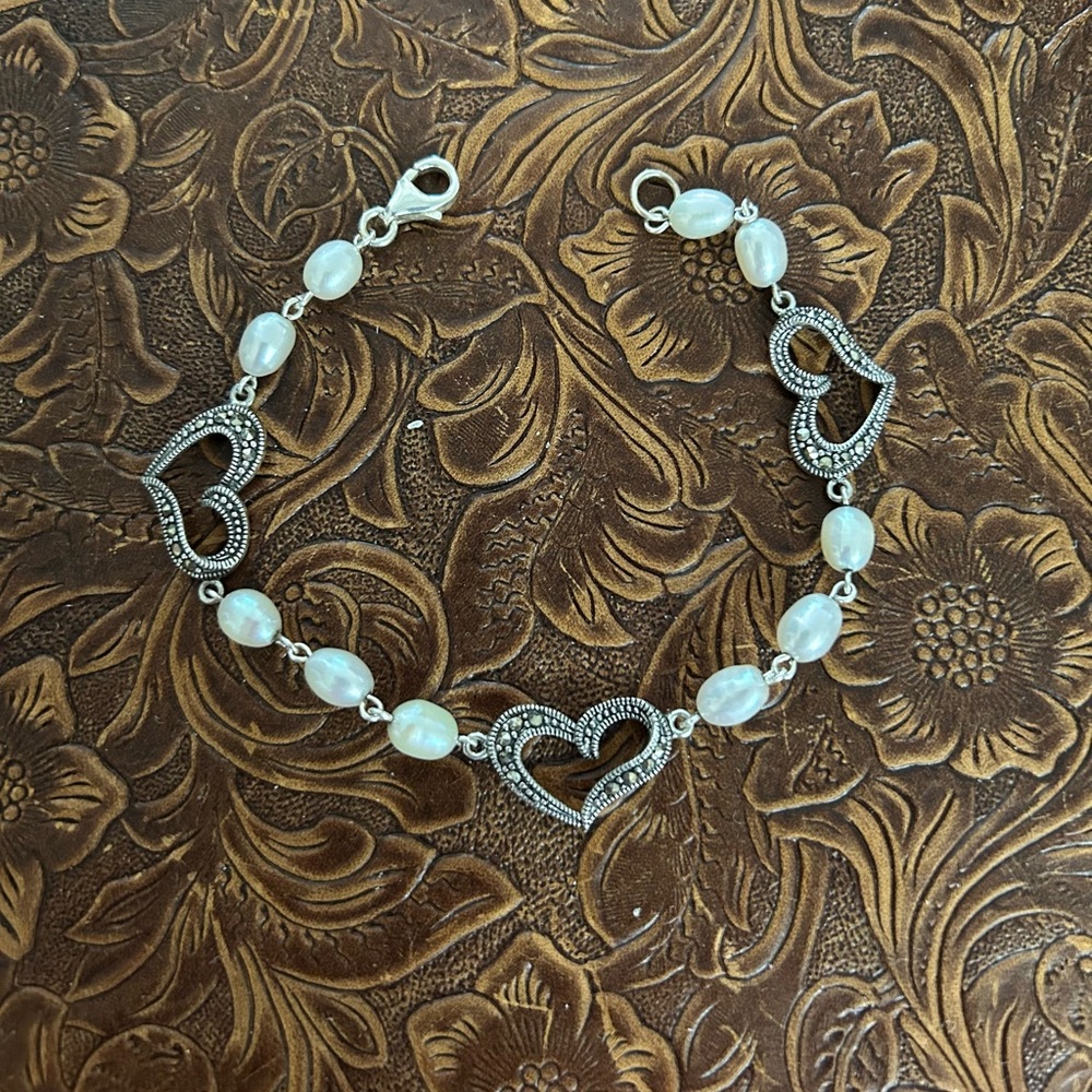 Elegant Silver Heart and Pearl Bracelet